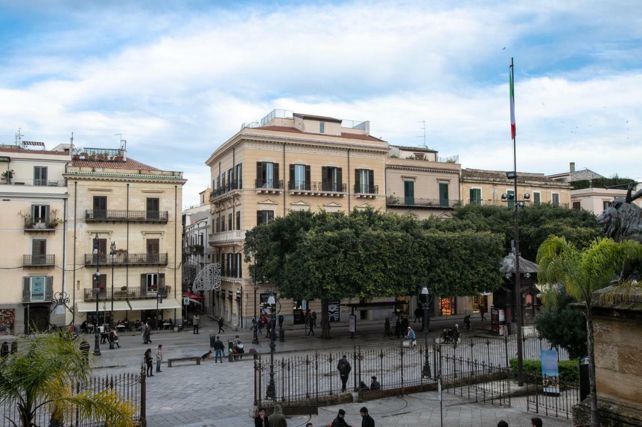 Palazzo Sovrana Aparthotel Palermo Exterior photo